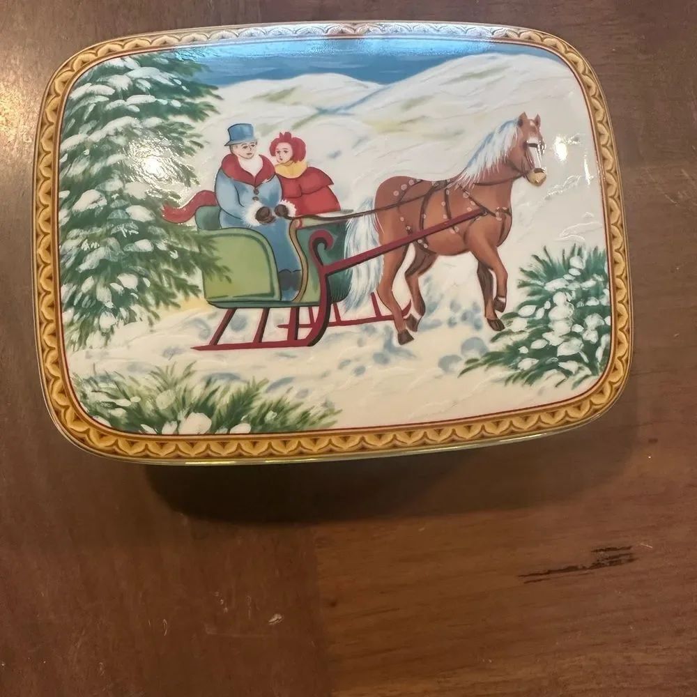 Mikasa Winter Sleigh Ride Decorative Box - Multicolor - Picture 1 of 7